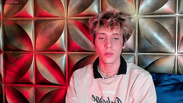 dannyparker_ (M young) - pnats off* dance