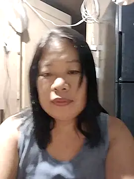 Lovelywoman43 webcam