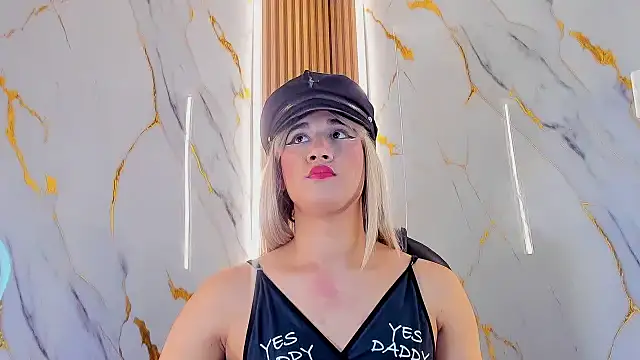 Marian_Cristal webcam