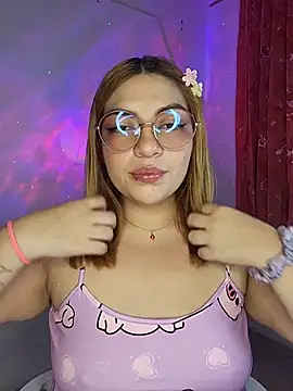 mila_curvy webcam