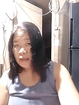 Lovelywoman43 webcam