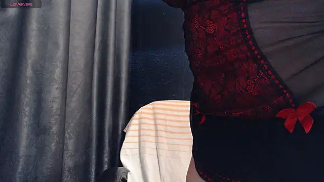 LadyAverrySquirt11 webcam