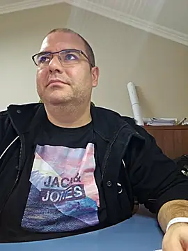 Andrew1900529 webcam