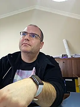 Andrew1900529 webcam