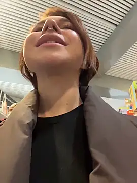 RosieSecret Live Webcam on Stripchat