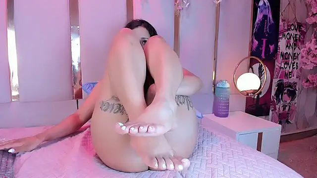 emmawilliam1 - EmmaWilliam1's free webcam