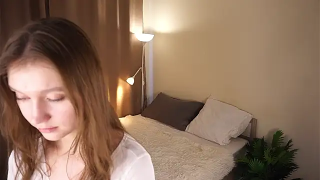 MargariteBritton webcam