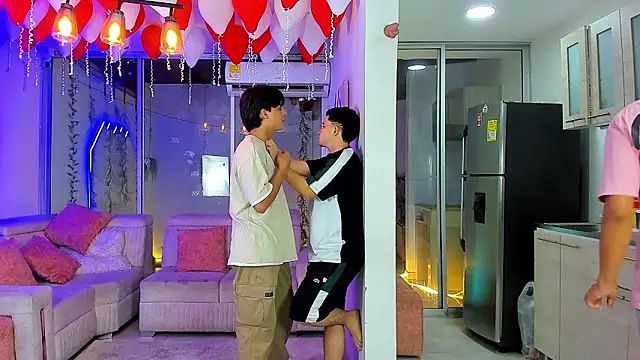 Houseofwarrios webcam