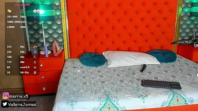 VallerieJones webcam