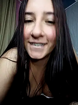 Mysticdooll69 webcam