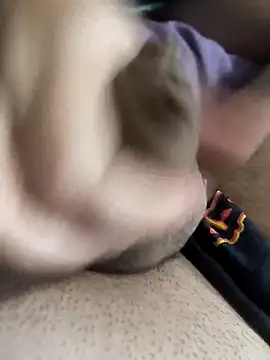 MadaamJizz_DickLewd webcam