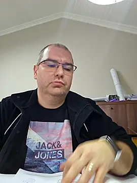 Andrew1900529 webcam