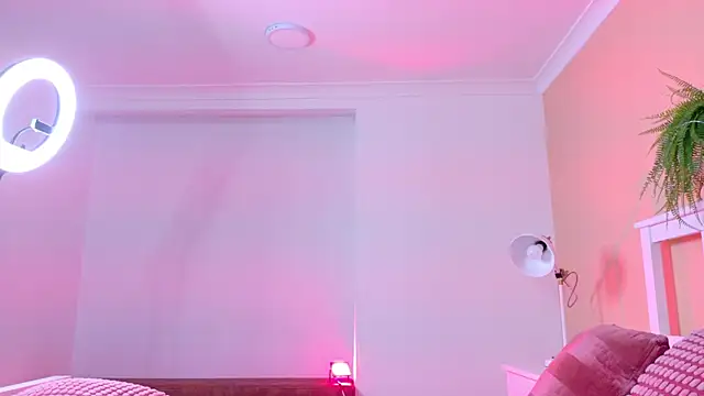 KendalMilleer webcam