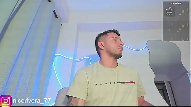 nico_rivera webcam