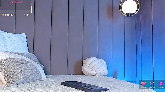 Elise_Diamond webcam