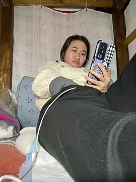 美女daaqnn在线直播