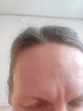 Evelina_cute from StripChat is Freechat