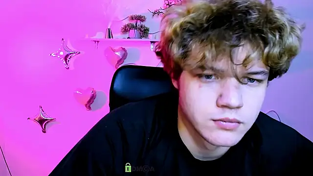 lucas_long_ - Lucas_long_'s free webcam - UK Sex Cams