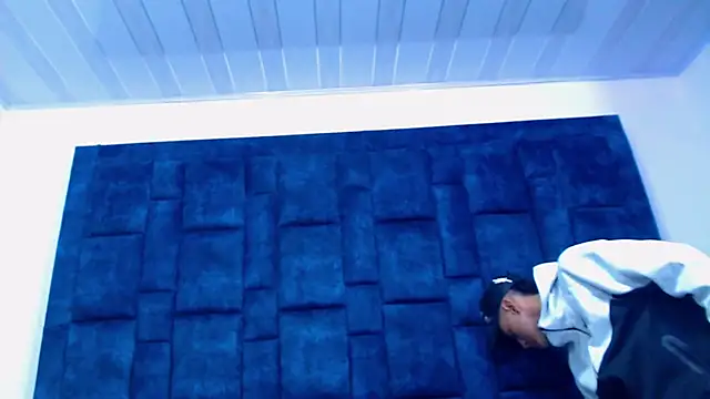 GroupNoLimits webcam