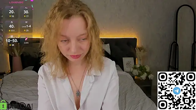 Michelle_Blond webcam