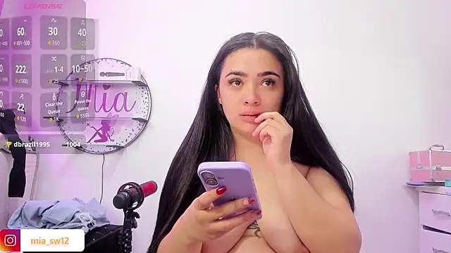 mia_johns_ webcam