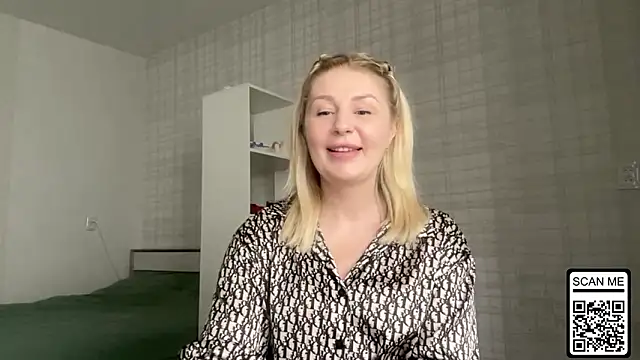 Blondie_xoxoxo webcam