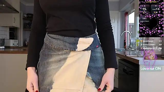 stripmequick from StripChat is Freechat