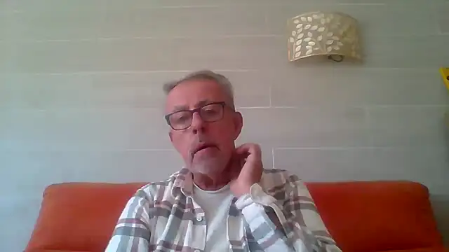 tuggy59 - Tuggy59's free webcam - UK Sex Cams