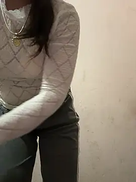 yanina120 - YANINA120's free webcam - UK Sex Cams