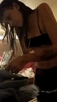 whitetrashdirtyslut webcam