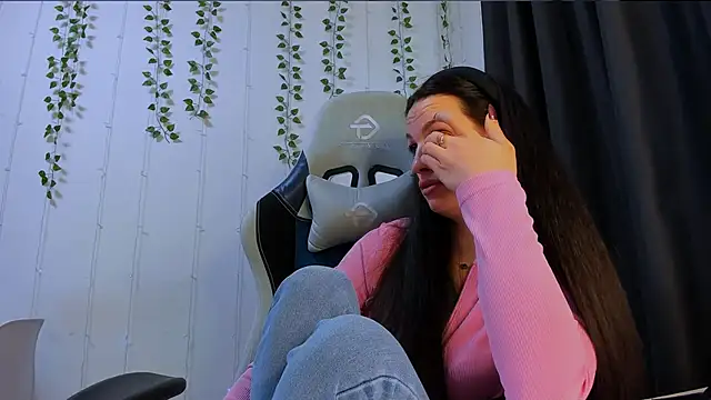 karlasim - KarlaSim's free webcam - UK Sex Cams