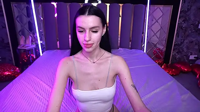 snow_whiteeex - Snow_WhiteeeX's free webcam - UK Sex Cams