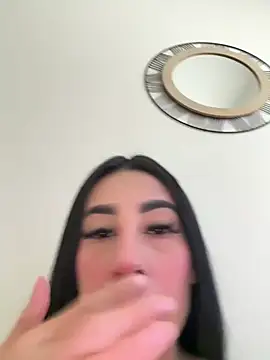 valentina252005 - Valentina252005's free webcam - UK Sex Cams