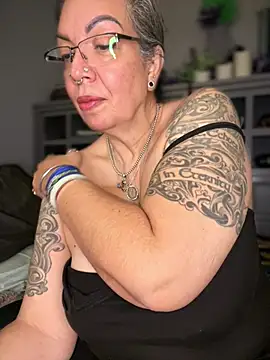 dieseldame1313 webcam