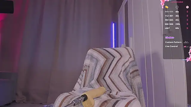 juicy_vikki - Juicy_Vikki's free webcam - UK Sex Cams