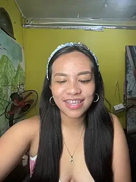 Webcam Model (Lovely_apple19)  is live.Free join now!