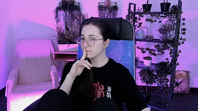 virtuallvoyant - VirtuallVoyant's free webcam - UK Sex Cams