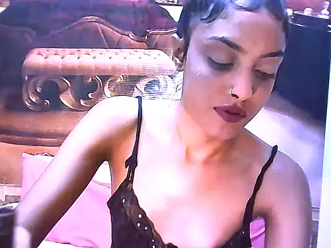 IndianPretty14u2Luv webcam
