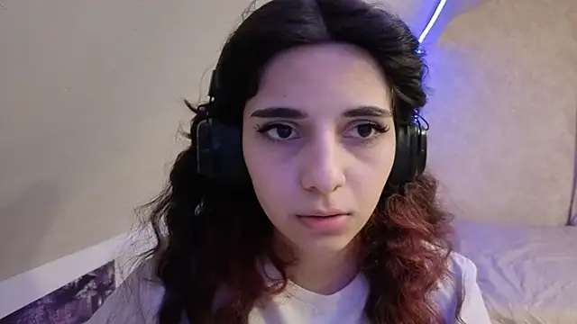 Blissmissataeses webcam