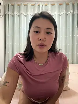 美女ruanruan05在线直播
