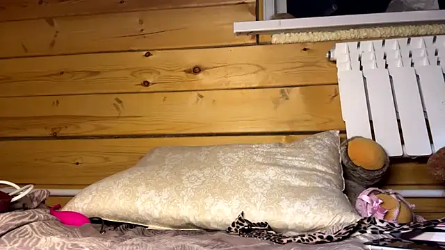 MissEvelynGlow webcam