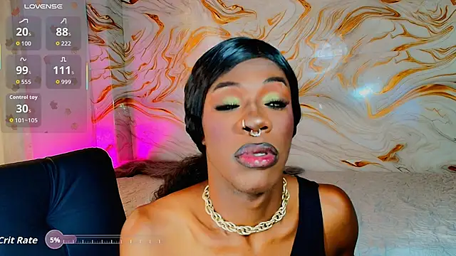 EbonyHansNight webcam