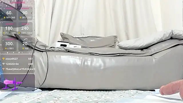 美女fox-yiyi在线直播