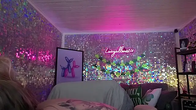 lucyallen4201 webcam
