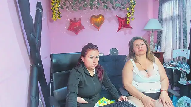 lesbiancuple webcam