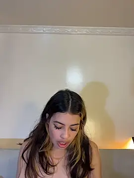 isabella-collins- webcam