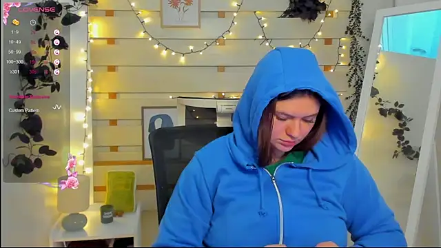 Josephine_Kiss webcam