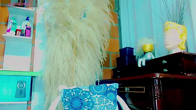 nauthyvalentina webcam