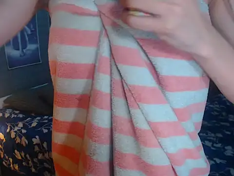 AsianDestroyer webcam