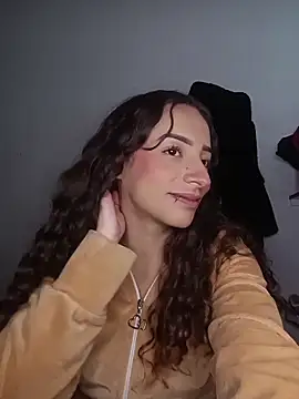 alexxaandrileyy - AlexxaAndRileyy's free webcam - UK Sex Cams